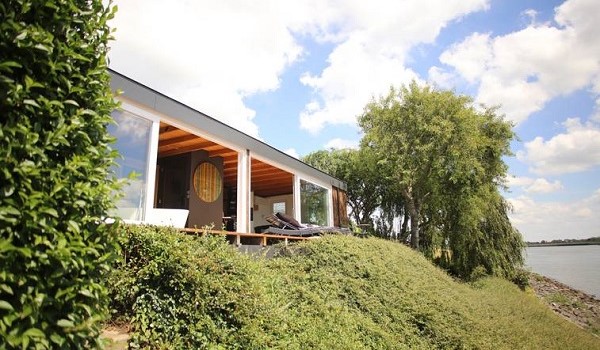 Bijzondere overnachting in wellness huisje
