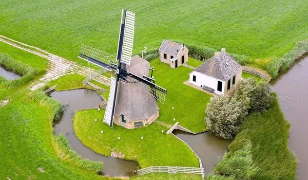 Afgelegen molenaarshuisje