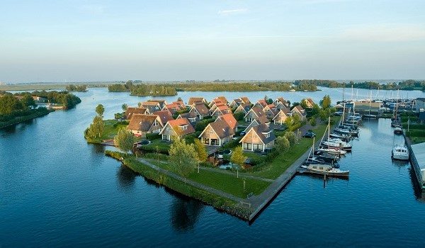 Vakantiepark aan de Friese meren Terherne