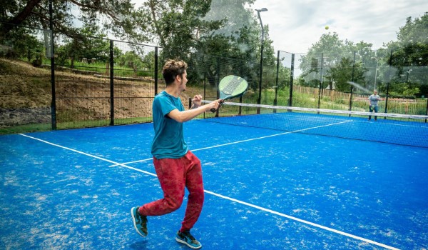 Padelbaan op Vakantiepark Leukermeer
