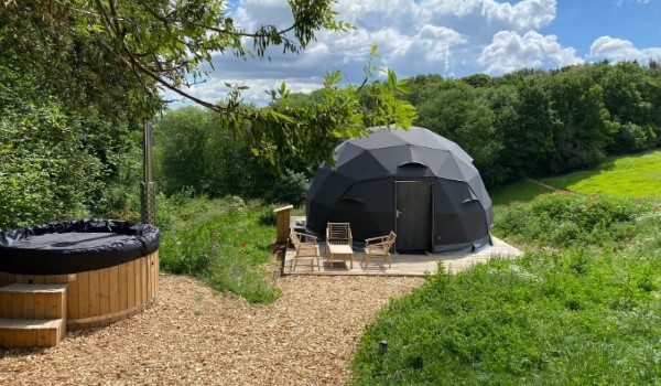 Slapen in een dome tent