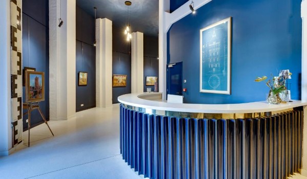 Hotel Watertoren West in Groningen, ontvangsbalie